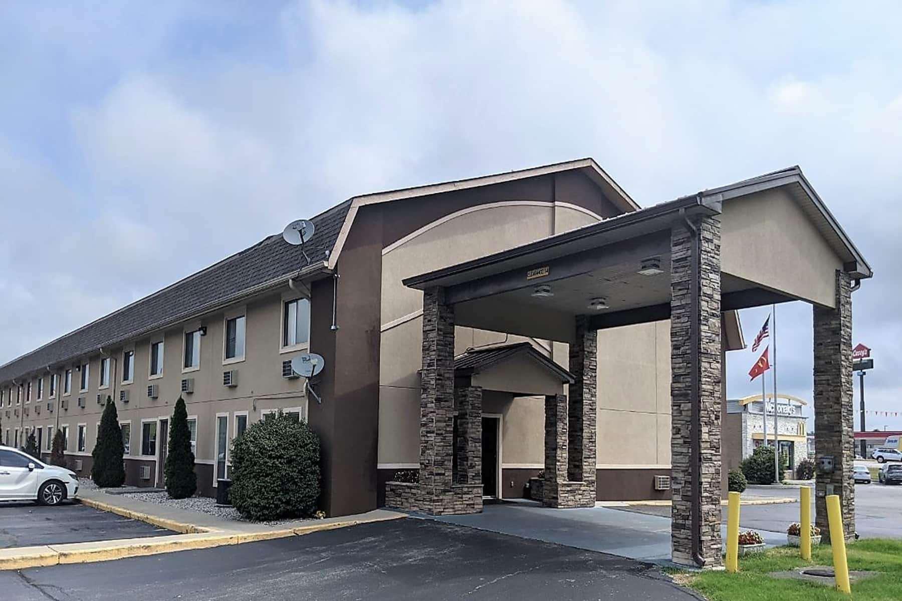 Super 8 By Wyndham Shelbyville Εξωτερικό φωτογραφία