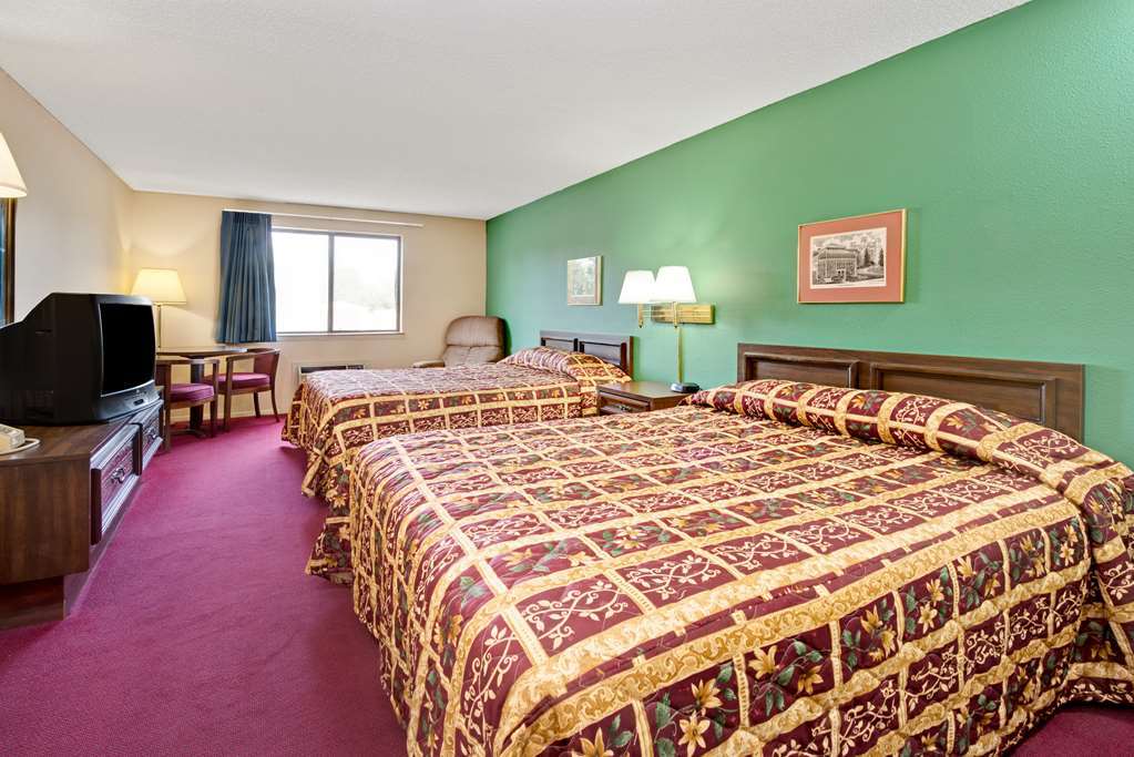Super 8 By Wyndham Shelbyville Δωμάτιο φωτογραφία